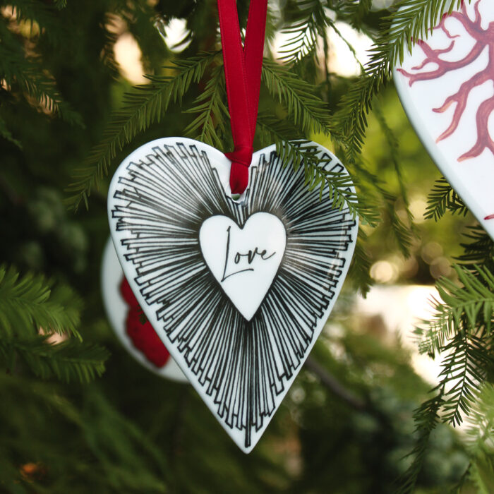 love heart shaped decoration TAITÙ