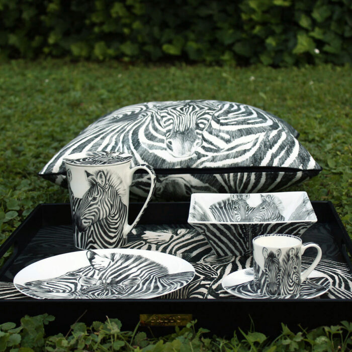 zebra – medium squared all-purpose set of 4 espresso cups and saucers zebra – square cushion mug TAITÙ