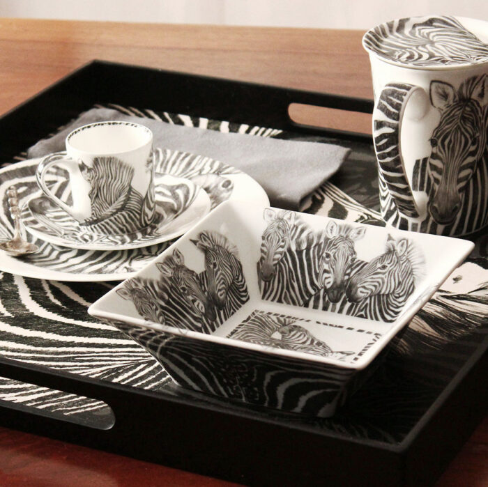 zebra – medium squared all-purpose zebra - square tray set of 4 assorted mugs with lid set of 4 assorted espresso cups and saucers TAITÙ
