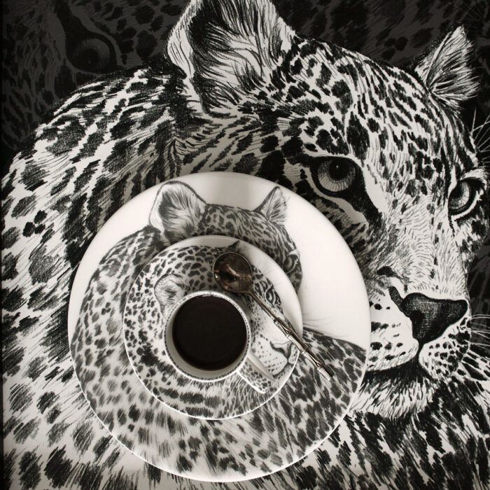 set of 4 espresso cups and saucers leopard – squared tray TAITÙ